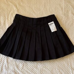 Brandy Melville Black Pleated Mini Skirt